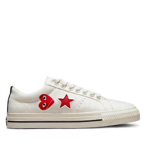 Comme des Garçons PLAY x Converse One Star Sneakers